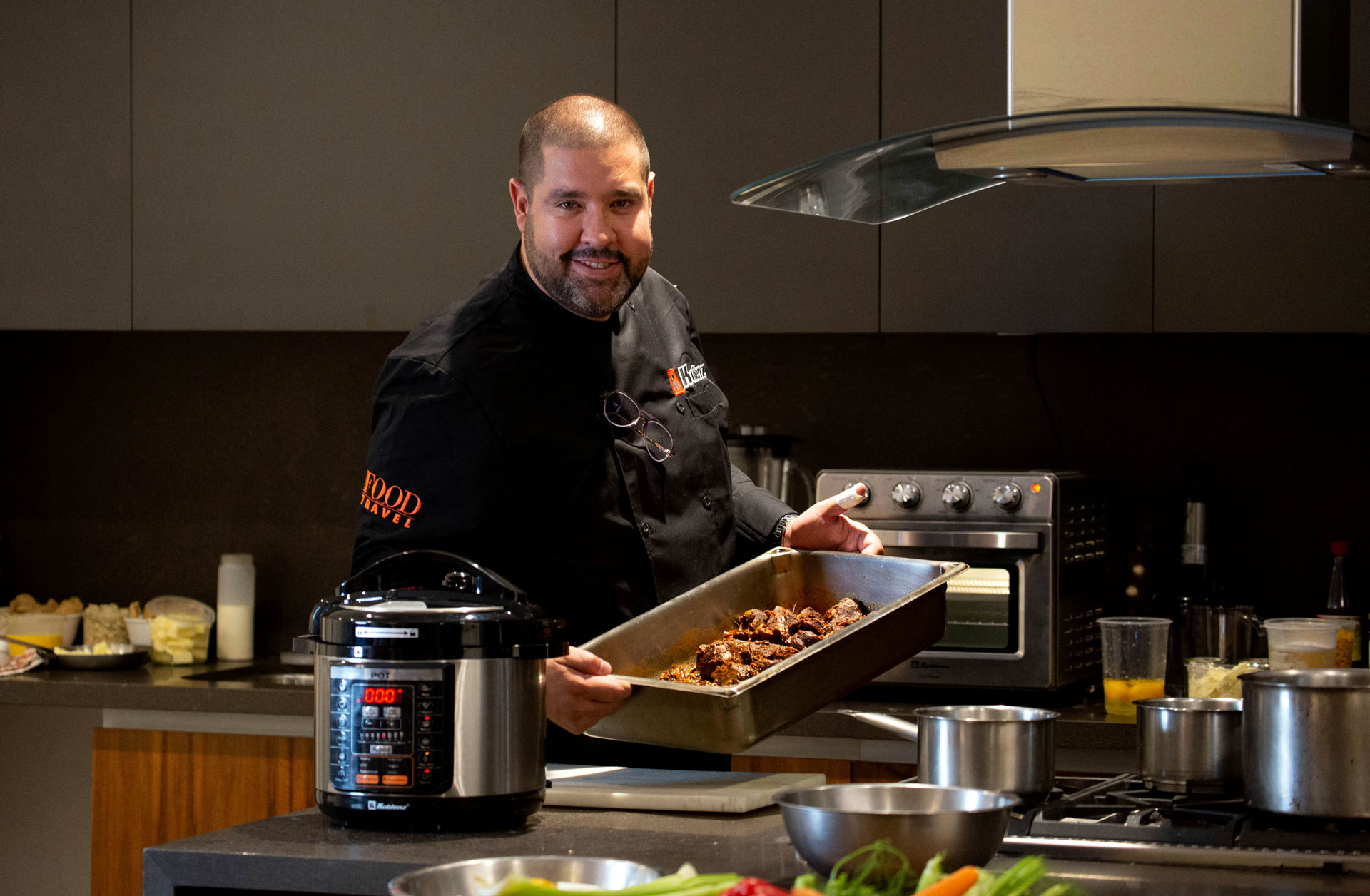 La cena está lista con los electrodomésticos Koblenz y el chef Abel Hernández