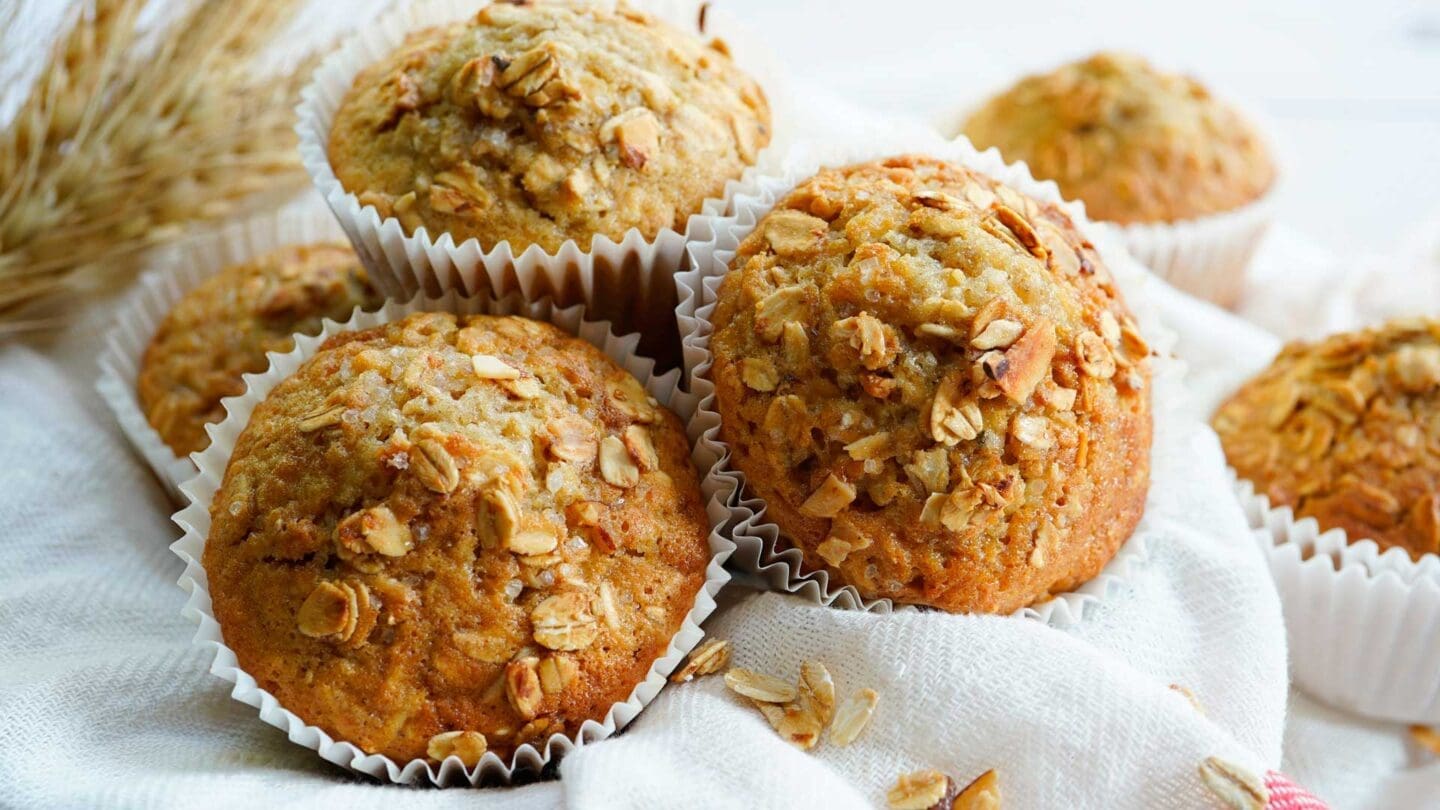 Prepara cupcakes de avena con AMANC y Adriana Salcedo